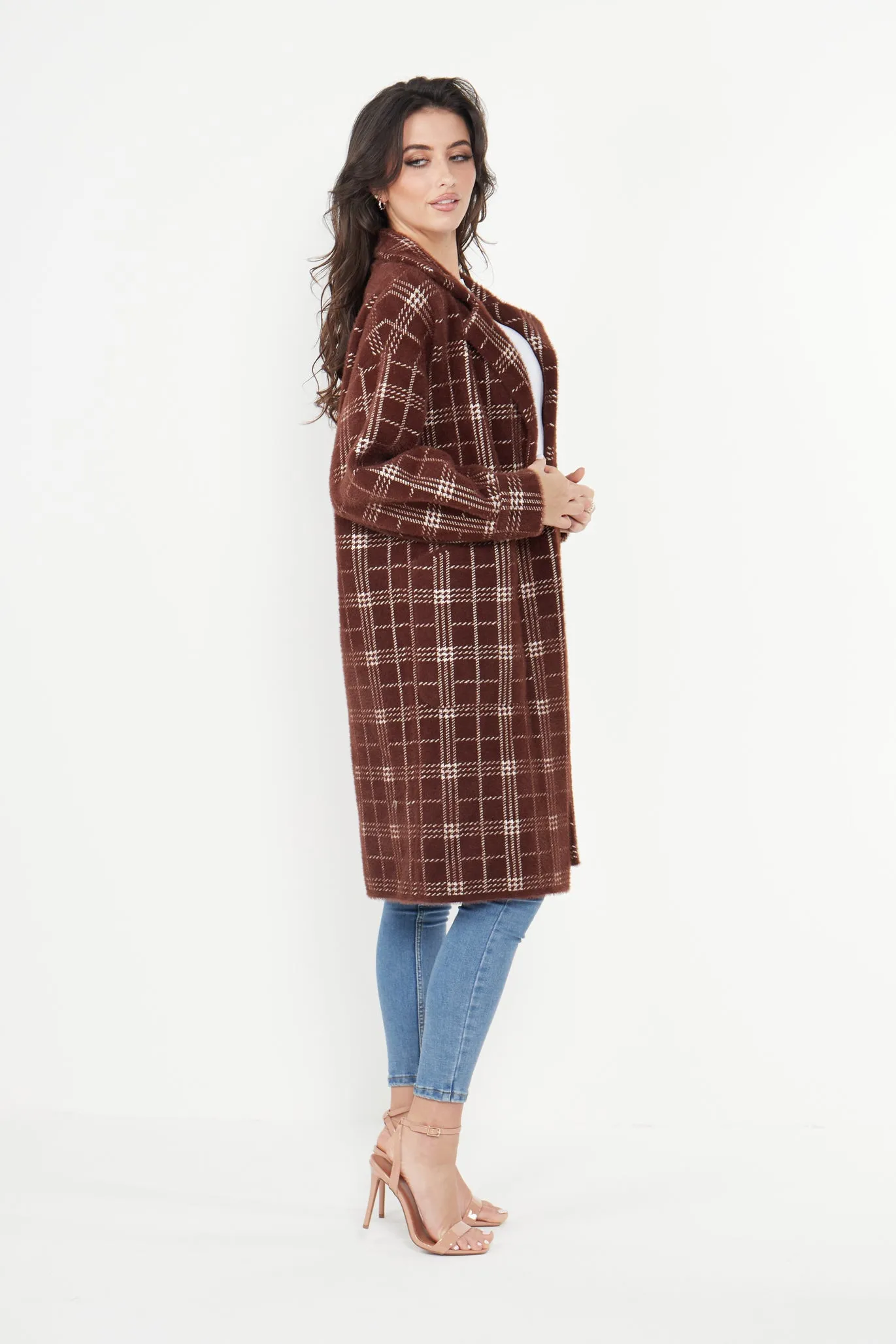 Soft and Fluffy Angeleye Coat with Luxurious Texture