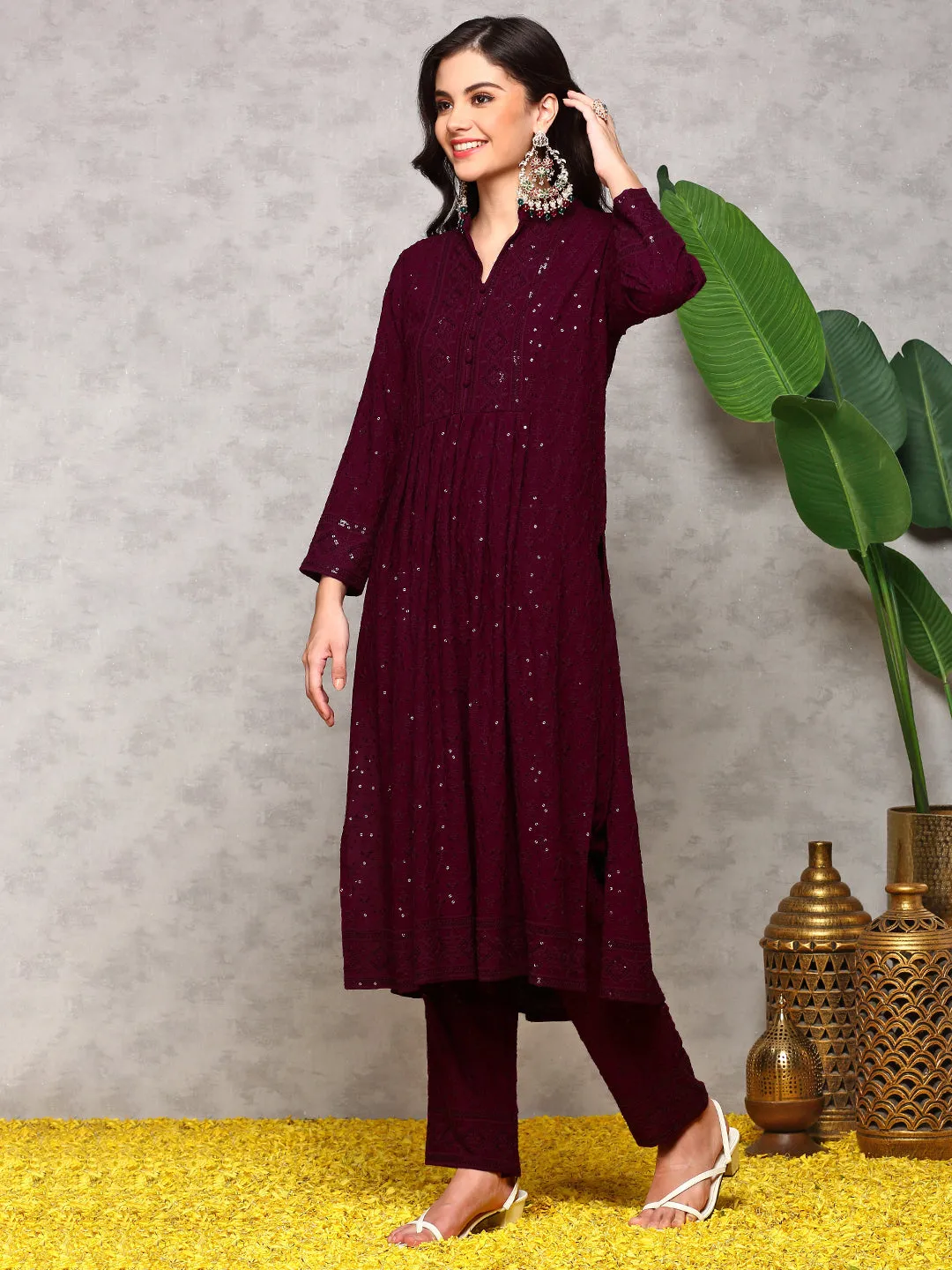 ISHIN Women Embroidered Mandarin Collar Sequins Straight Kurta with Trousers