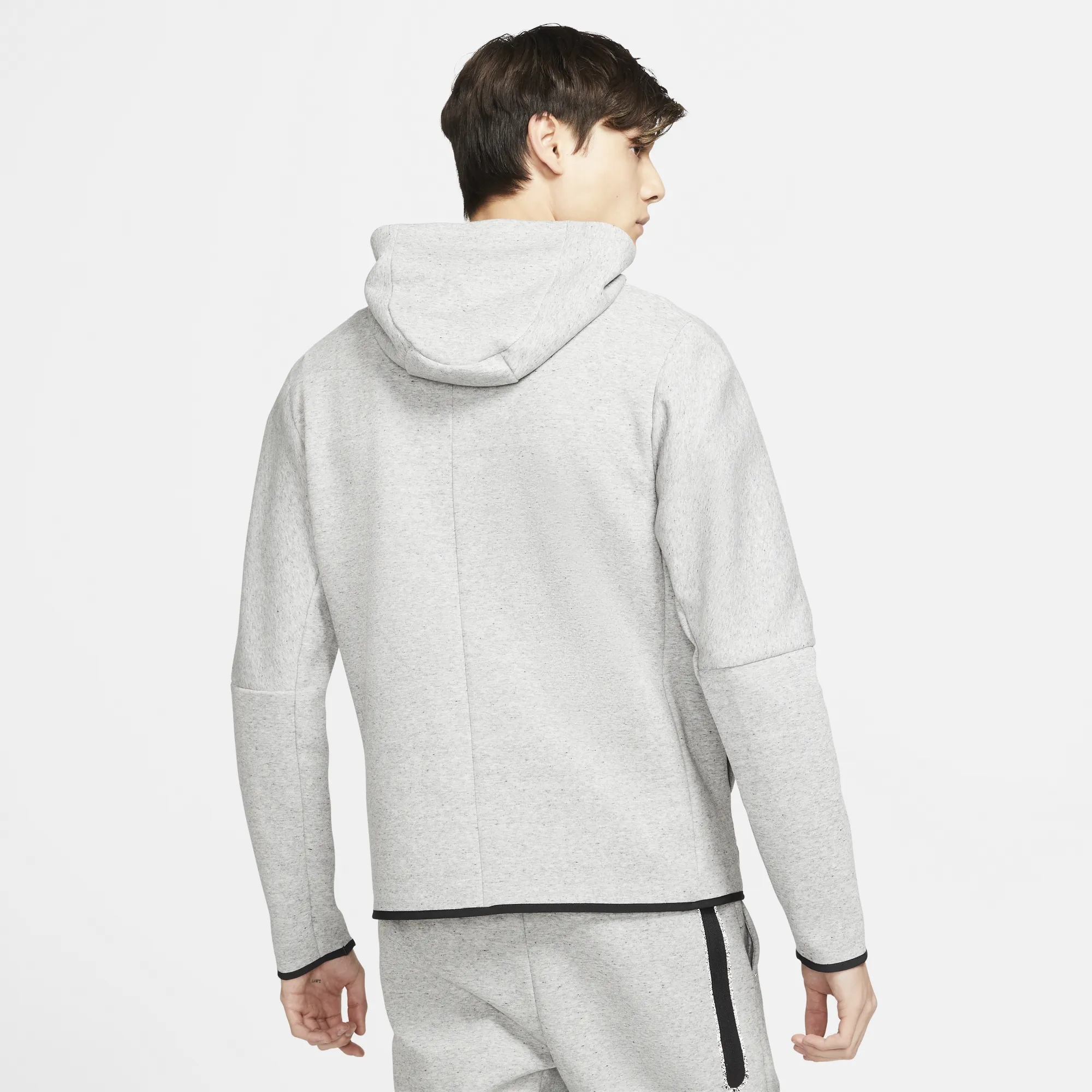 NIKE SPORTSWEAR TECH FLEECE