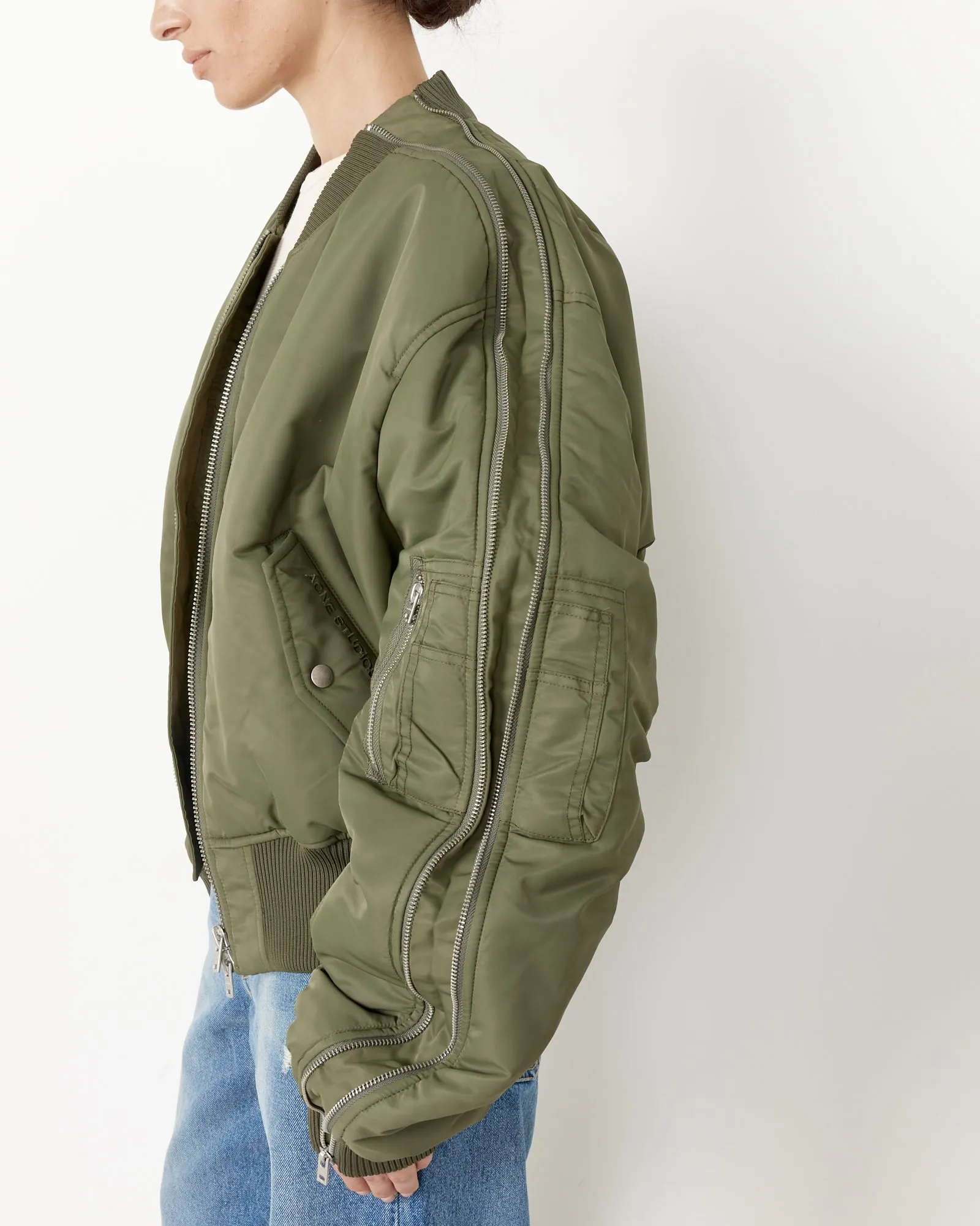 Mens Stylish Zipped Bomber Jacket in Vibrant Hunter Green