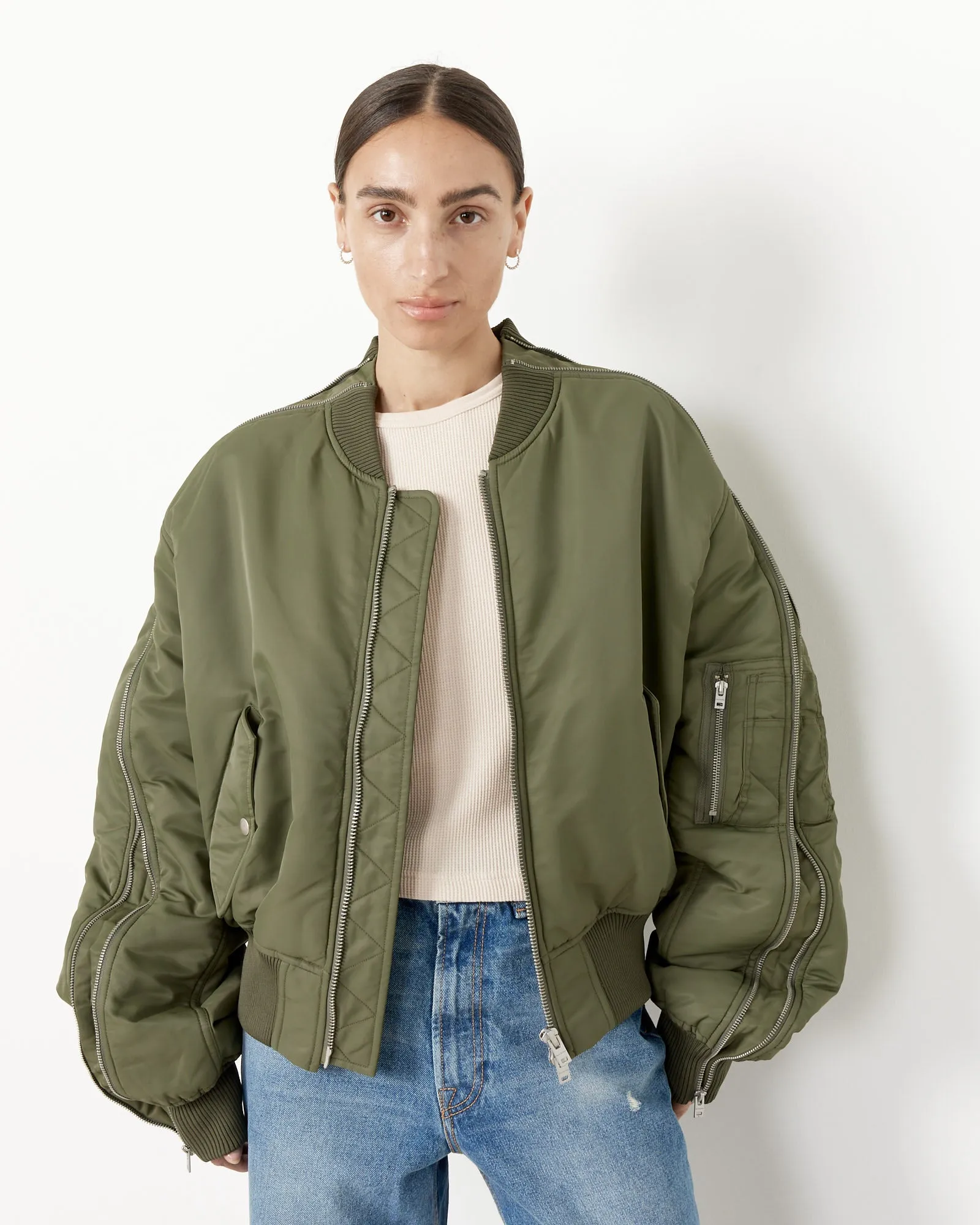 Mens Stylish Zipped Bomber Jacket in Vibrant Hunter Green